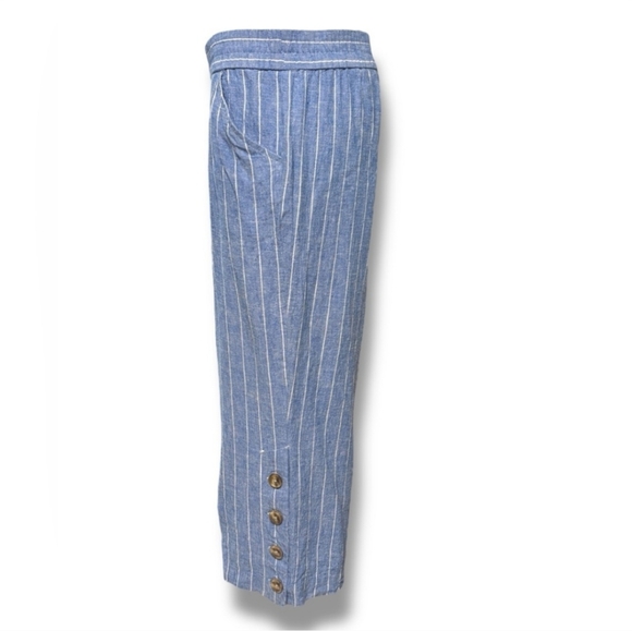 LAND N SEA Blue White Striped Linen Blend Pull On Capri Pants Button - Picture 4 of 10